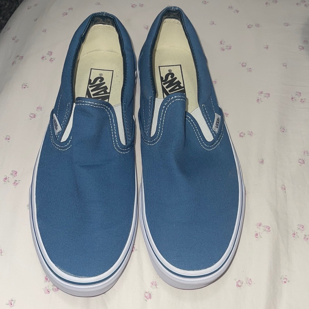 NWOT Vans.